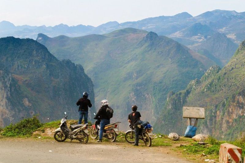 Tour in scooter lungo il circuito di Ha Giang