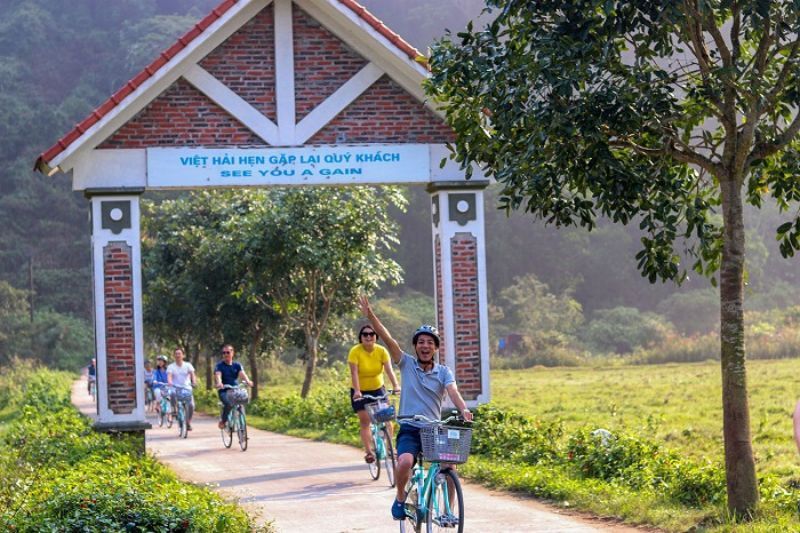 il paesaggio incantevole del villaggio di viet hai a cat ba (fonte internet)