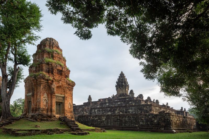 il tempio bakong si distingue per la sua architettura a piramide unica. (fonte helloangkor.com)
