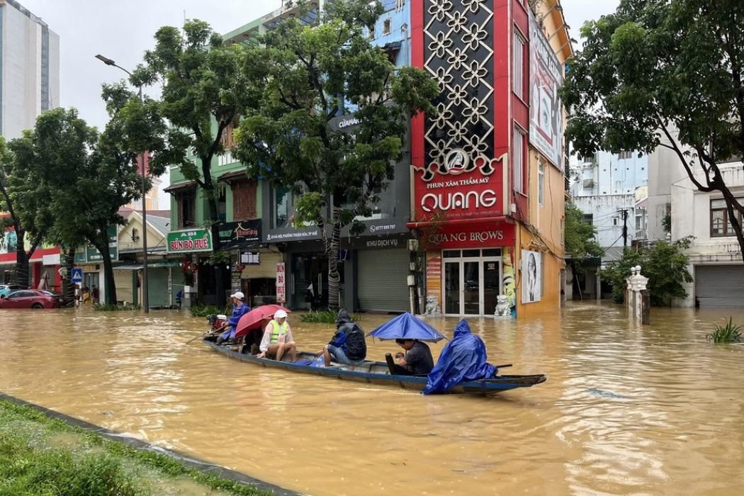 i vietnamiti convivono con i tifoni (fonte ttxvn)