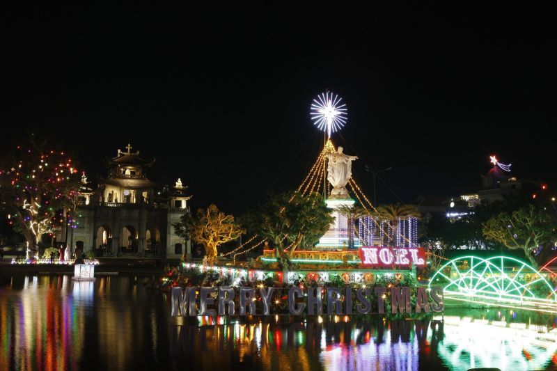 cattedrale di phat diem è pronta per il natale (fonte giornale di tien phong)