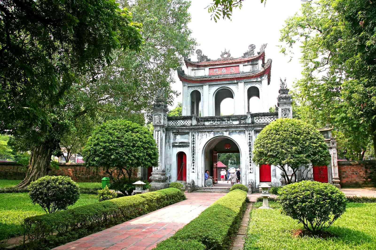 Cosa fare in Vietnam - visitare al Tempio della Letteratura di Hanoi 