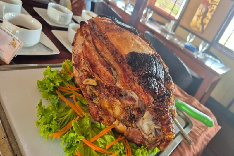 I pasti sulla crociera sono deliziosi e vari (Fonte: Imagevietnam)